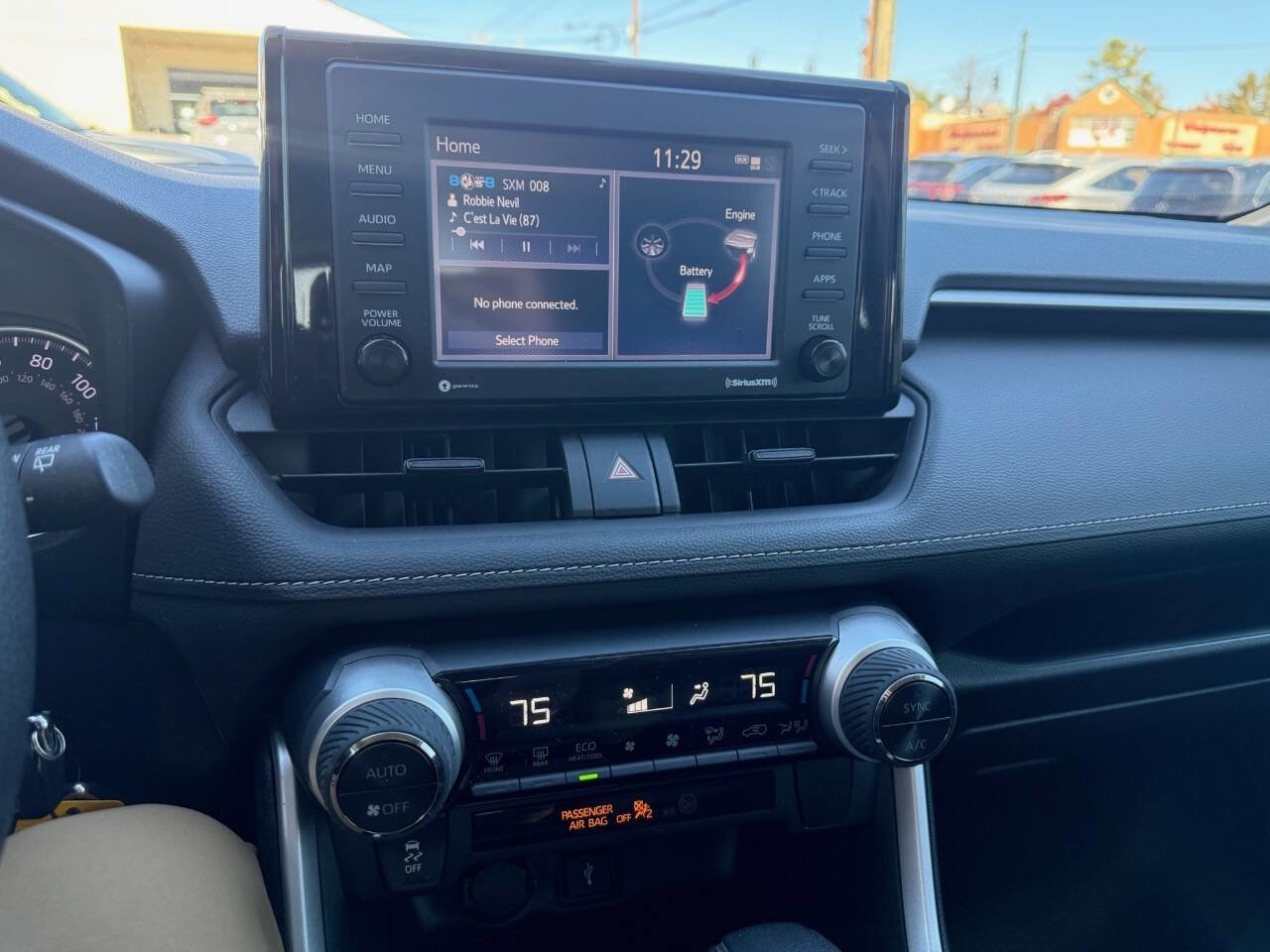 Used 2021 Toyota RAV4 LE image 20