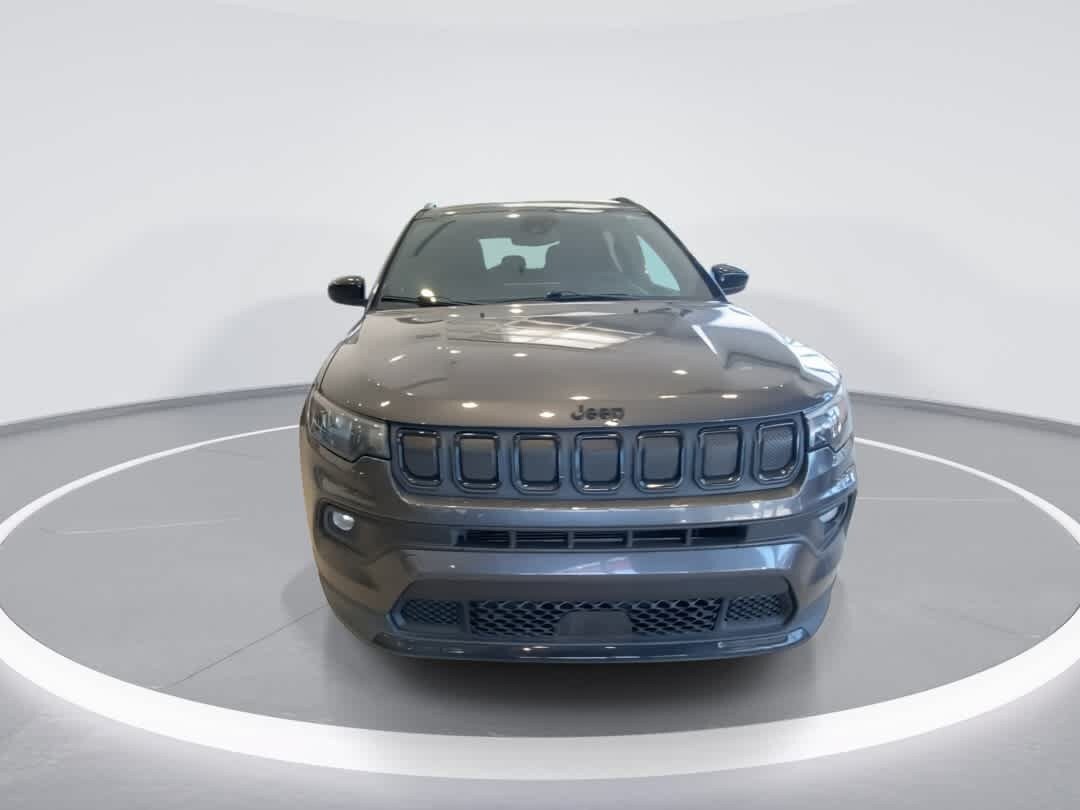 Used 2022 Jeep Compass Latitude AWD/4WD image 3