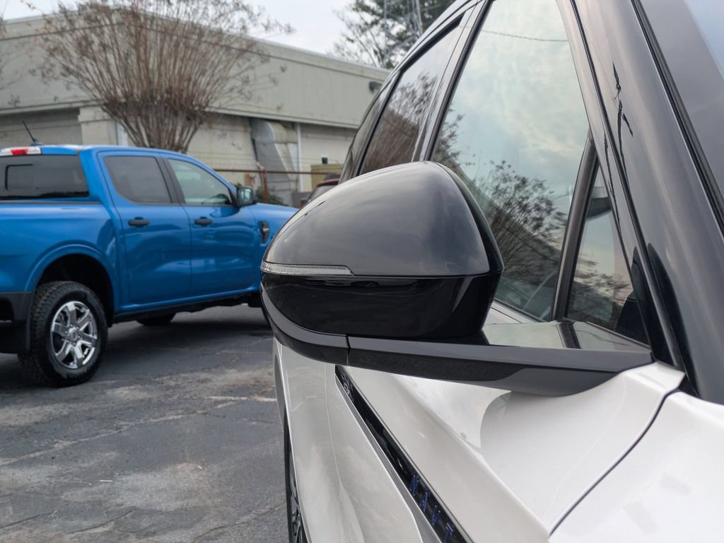 New 2026 Lincoln Nautilus Reserve AWD/4WD image 12