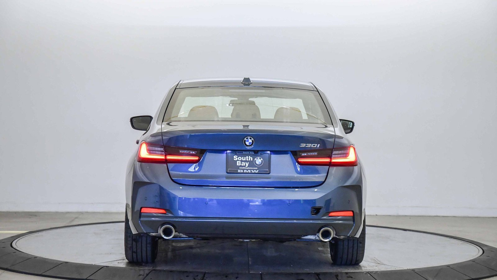 New 2026 BMW 330i Sedan w/ Premium Package image 3