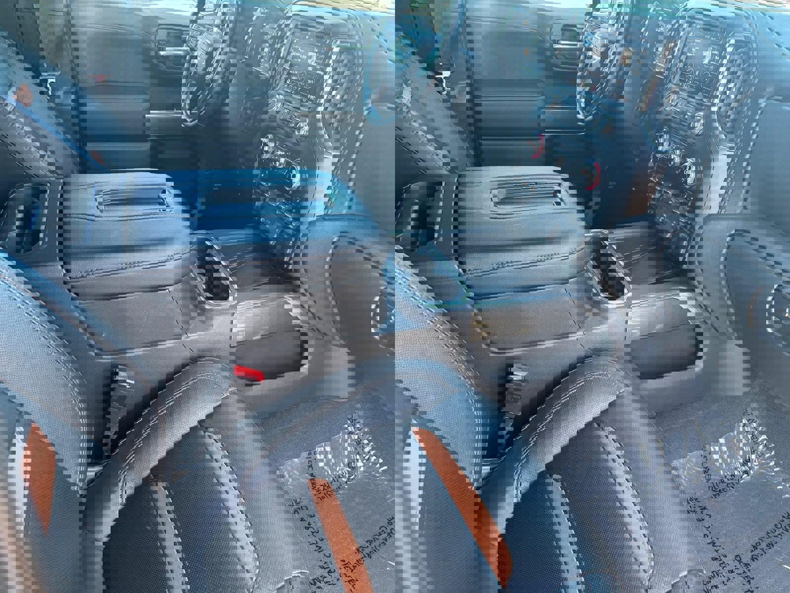 Used 2020 GMC Sierra 1500 AT4 w/ Technology Package image 13