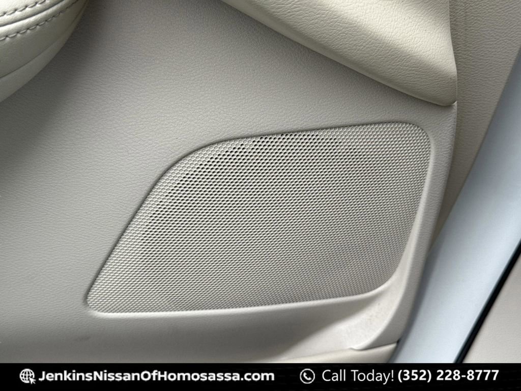 Certified 2018 Nissan Murano SL w/ Cargo Package image 29