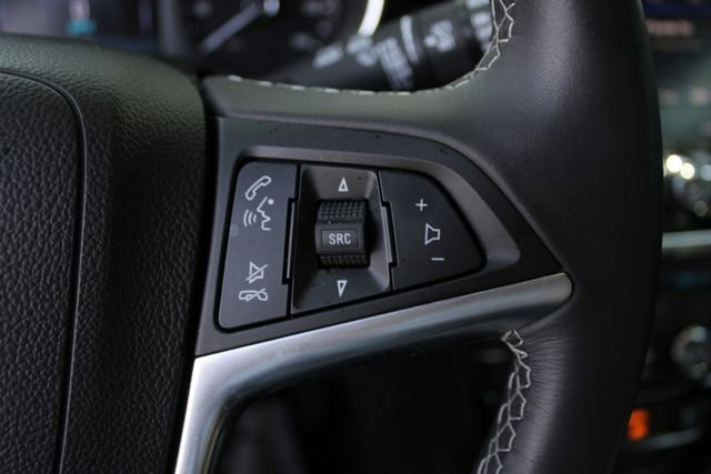 Used 2022 Buick Encore Preferred AWD/4WD image 8
