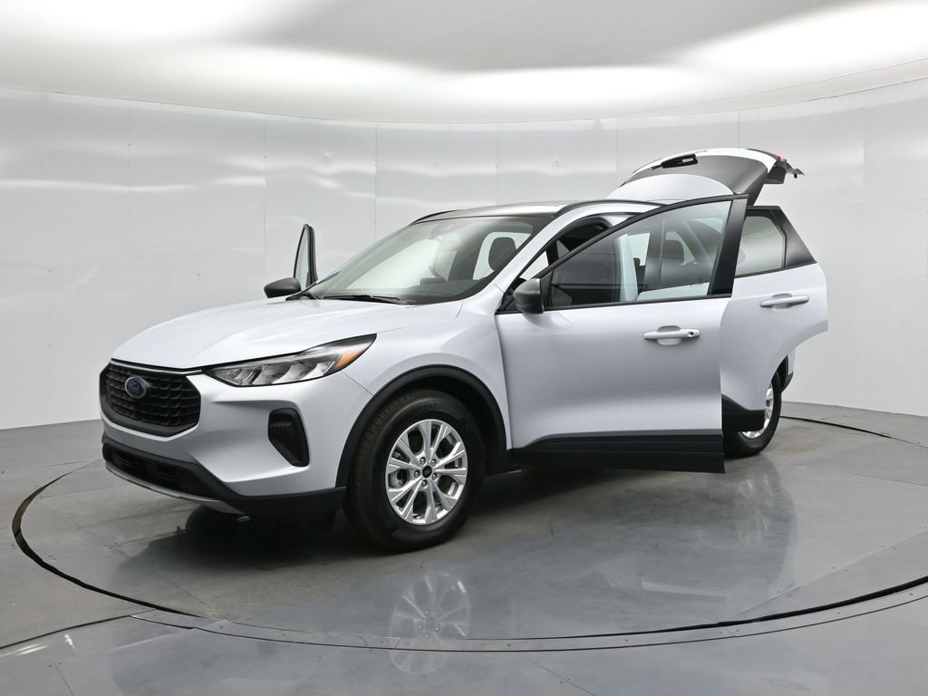 Certified 2025 Ford Escape Active image 28