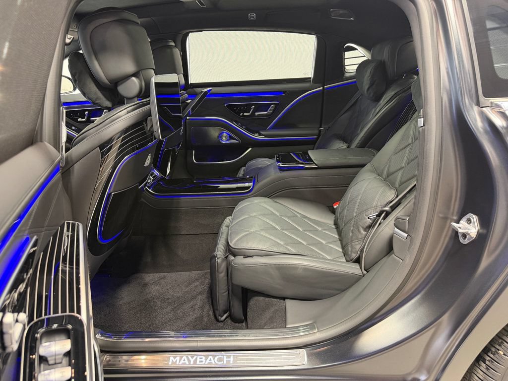 Used 2023 Mercedes-Benz Maybach S 680 4MATIC image 31