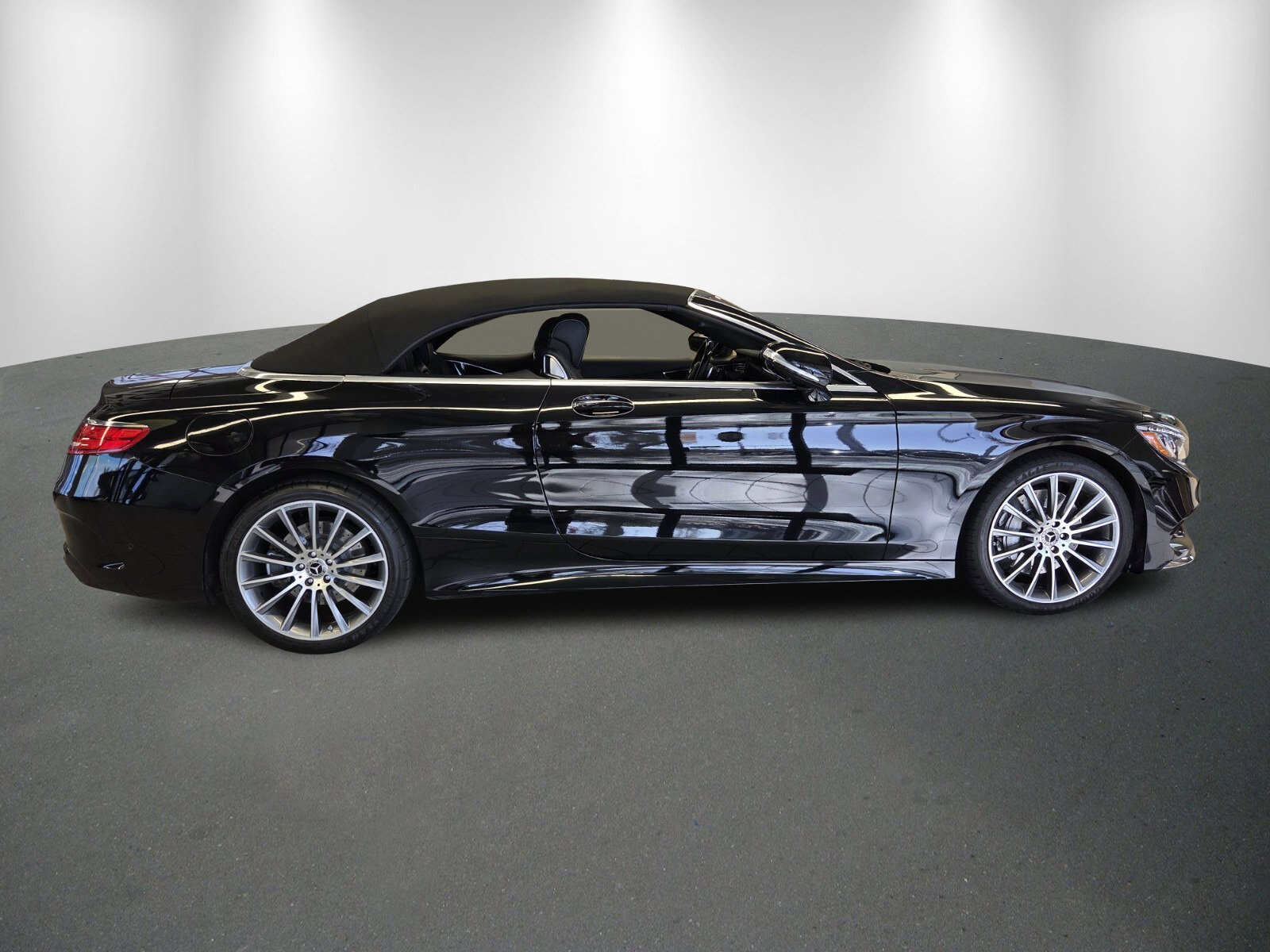 Used 2017 Mercedes-Benz S 550 Cabriolet image 8
