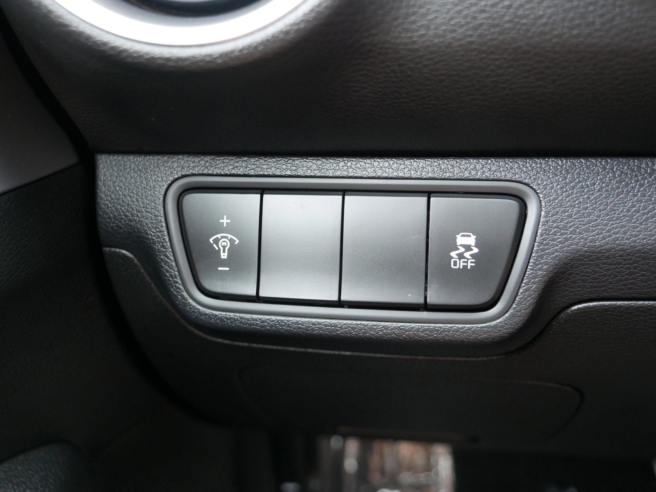 Certified 2023 Kia Forte LXS image 26