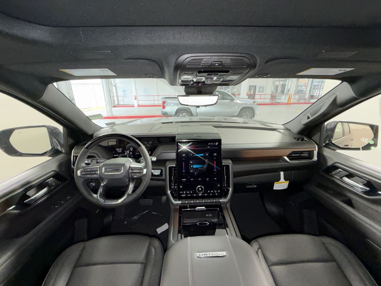 New 2026 GMC Yukon XL Denali w/ Denali Reserve Package AWD/4WD image 23