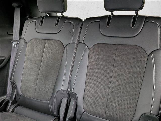 Used 2025 Jeep Grand Cherokee L Altitude AWD/4WD image 18