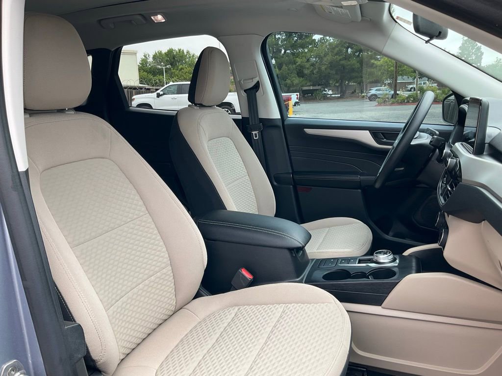 Certified 2022 Ford Escape SE FWD image 49