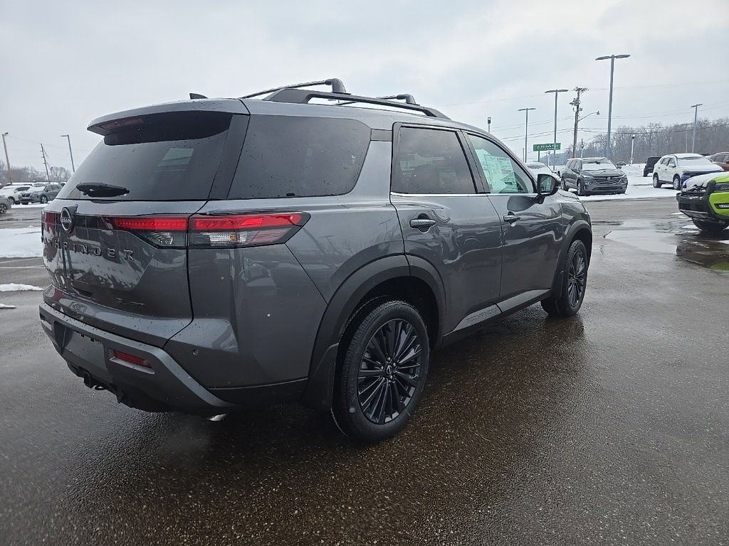 New 2026 Nissan Pathfinder SL w/ SL Premium Package image 8