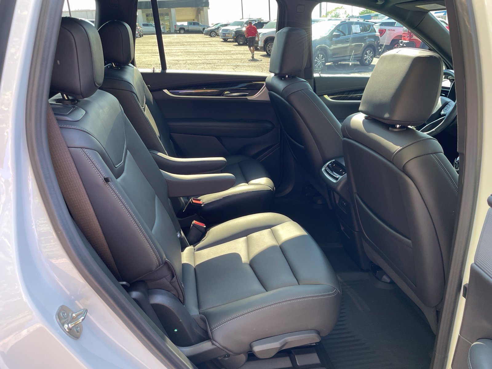 Used 2024 Cadillac XT6 Premium Luxury FWD image 35