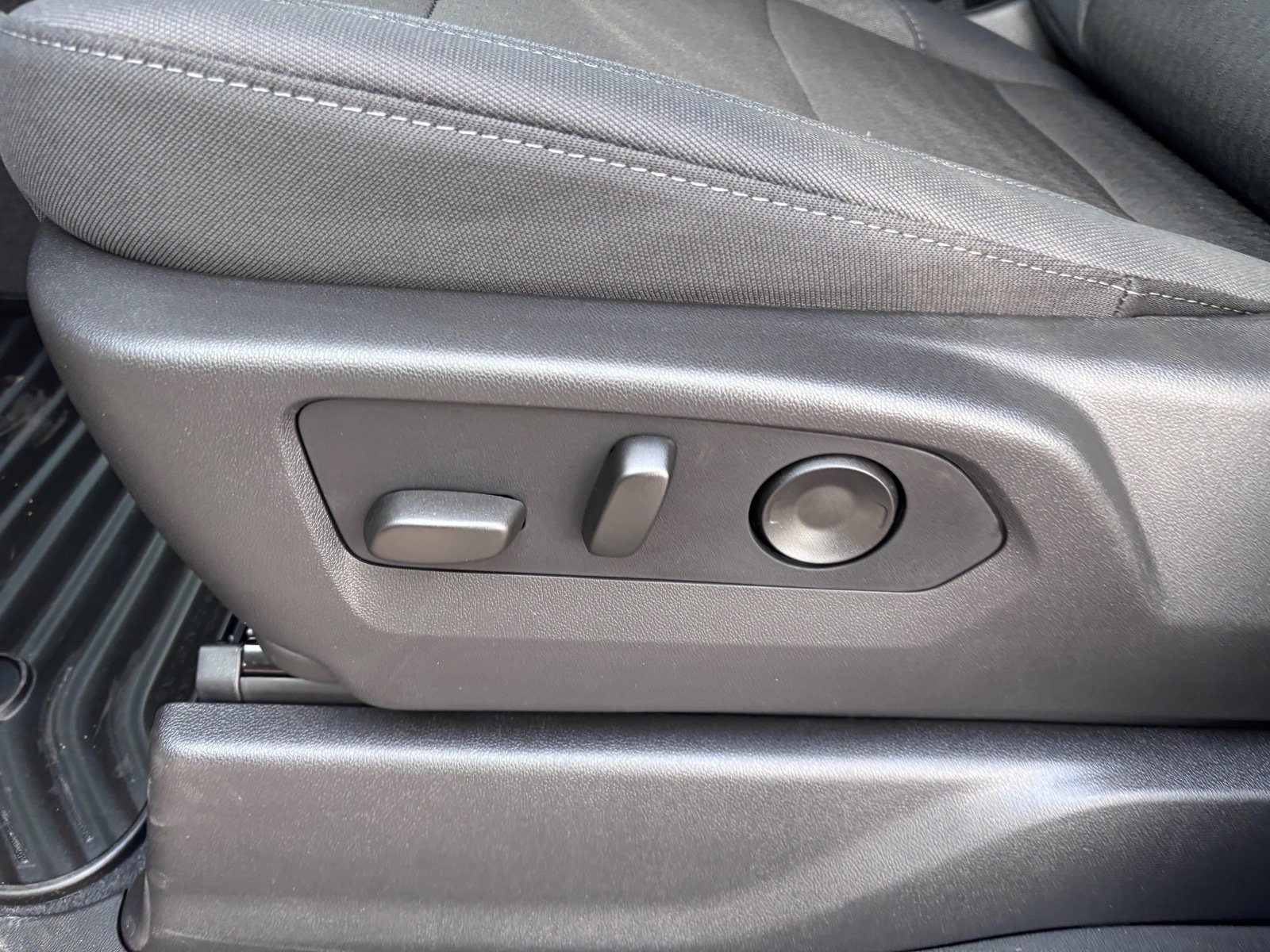 New 2026 Chevrolet Silverado 1500 Custom RWD image 14