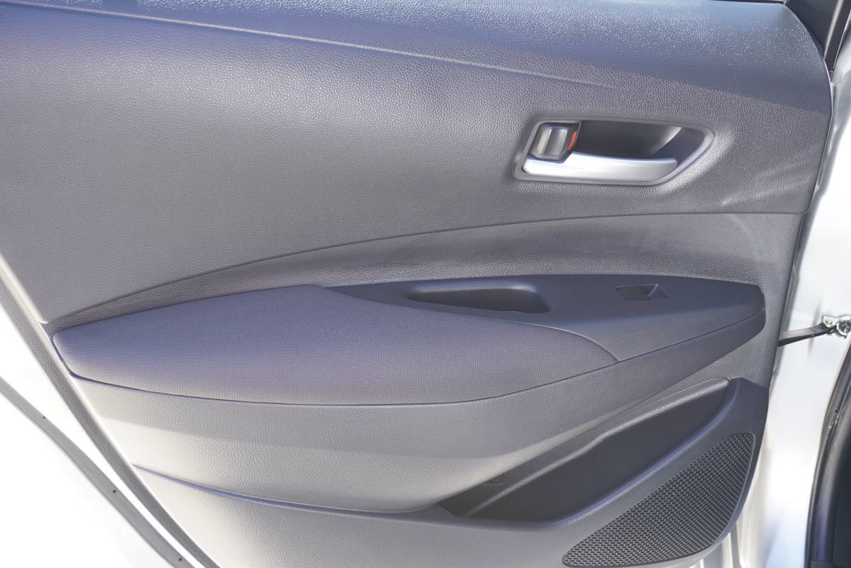 Used 2020 Toyota Corolla LE w/ Carpet Mat Package (TMS) FWD image 16