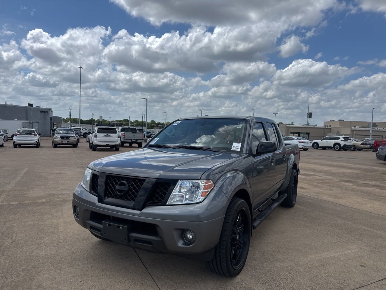 Used 2020 Nissan Frontier SV w/ Midnight Edition Floor Mats image 8