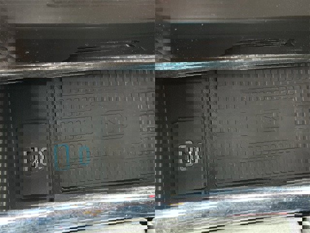 Used 2021 Ford Expedition Limited image 22