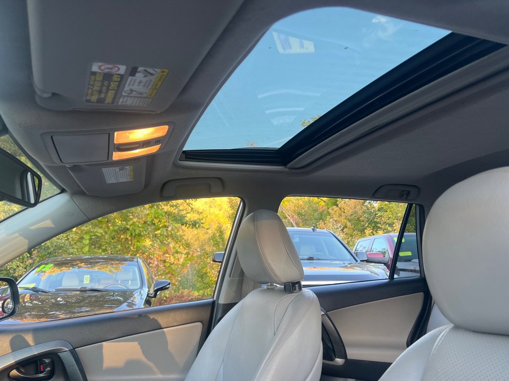 Used 2012 Toyota RAV4 Limited w/ Premium Plus Value Pkg image 31