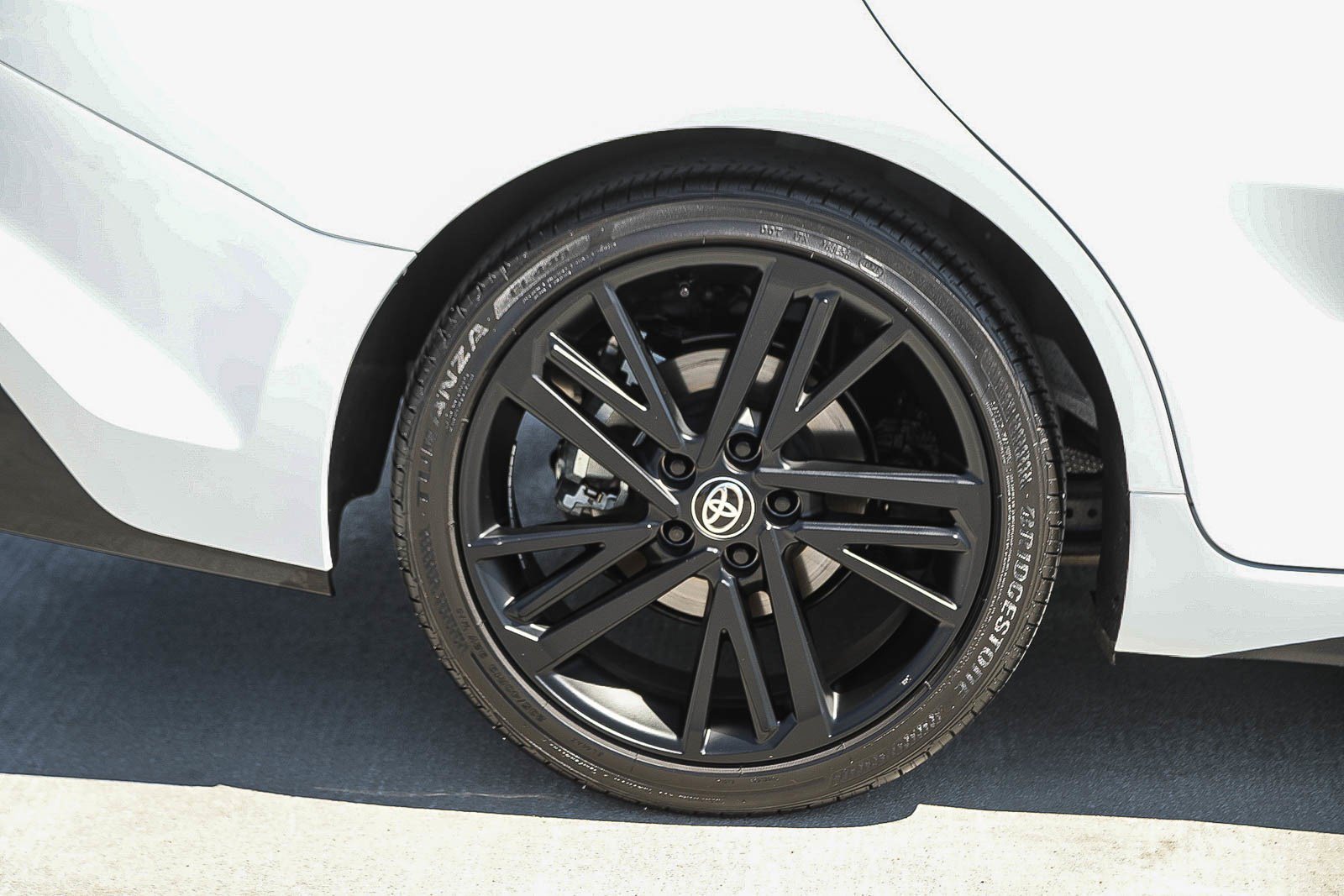 Used 2026 Toyota Camry Hybrid w/ Convenience Package FWD image 11