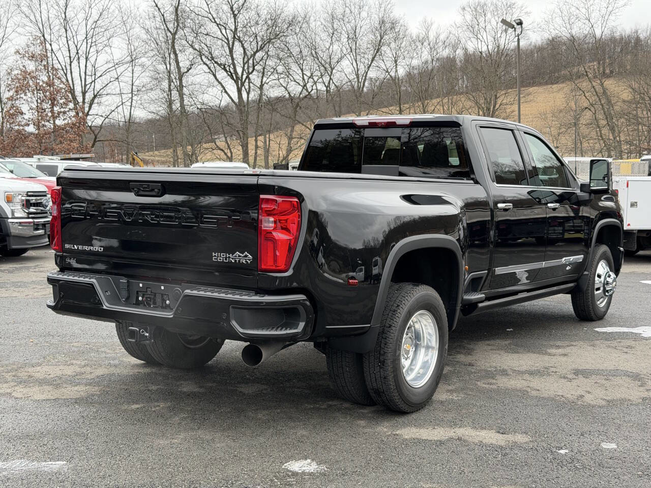 Used 2024 Chevrolet Silverado 3500 High Country w/ High Country Premium Package image 6