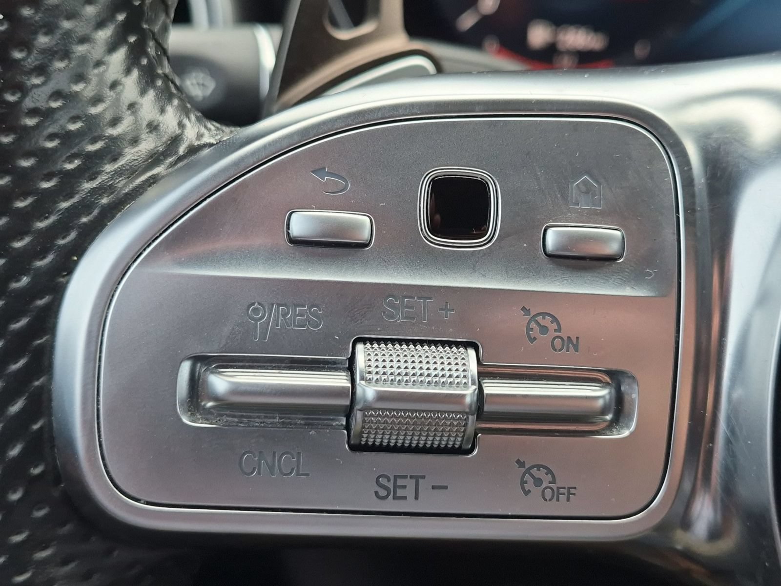 Used 2021 Mercedes-Benz C 300 4MATIC Sedan image 19