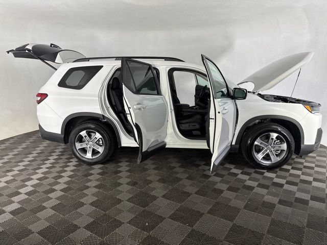 Certified 2026 Honda Pilot EX-L image 16