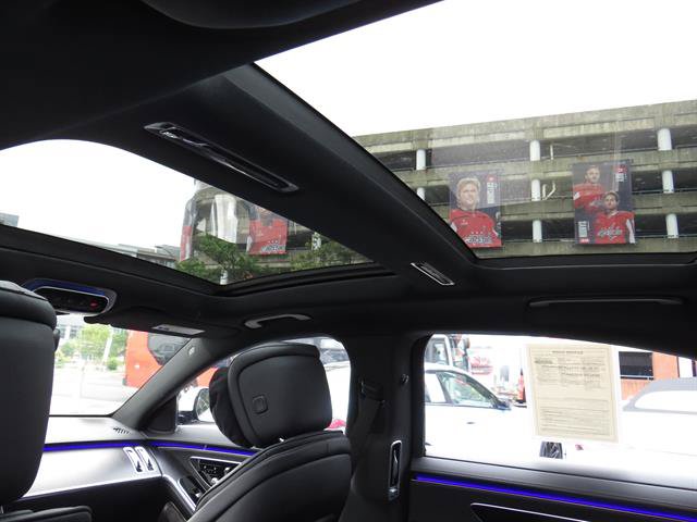 Certified 2022 Mercedes-Benz S 500 4MATIC w/ AMG Line Package image 23