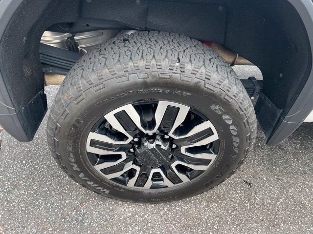 Certified 2025 GMC Sierra 2500 Denali Ultimate AWD/4WD image 14