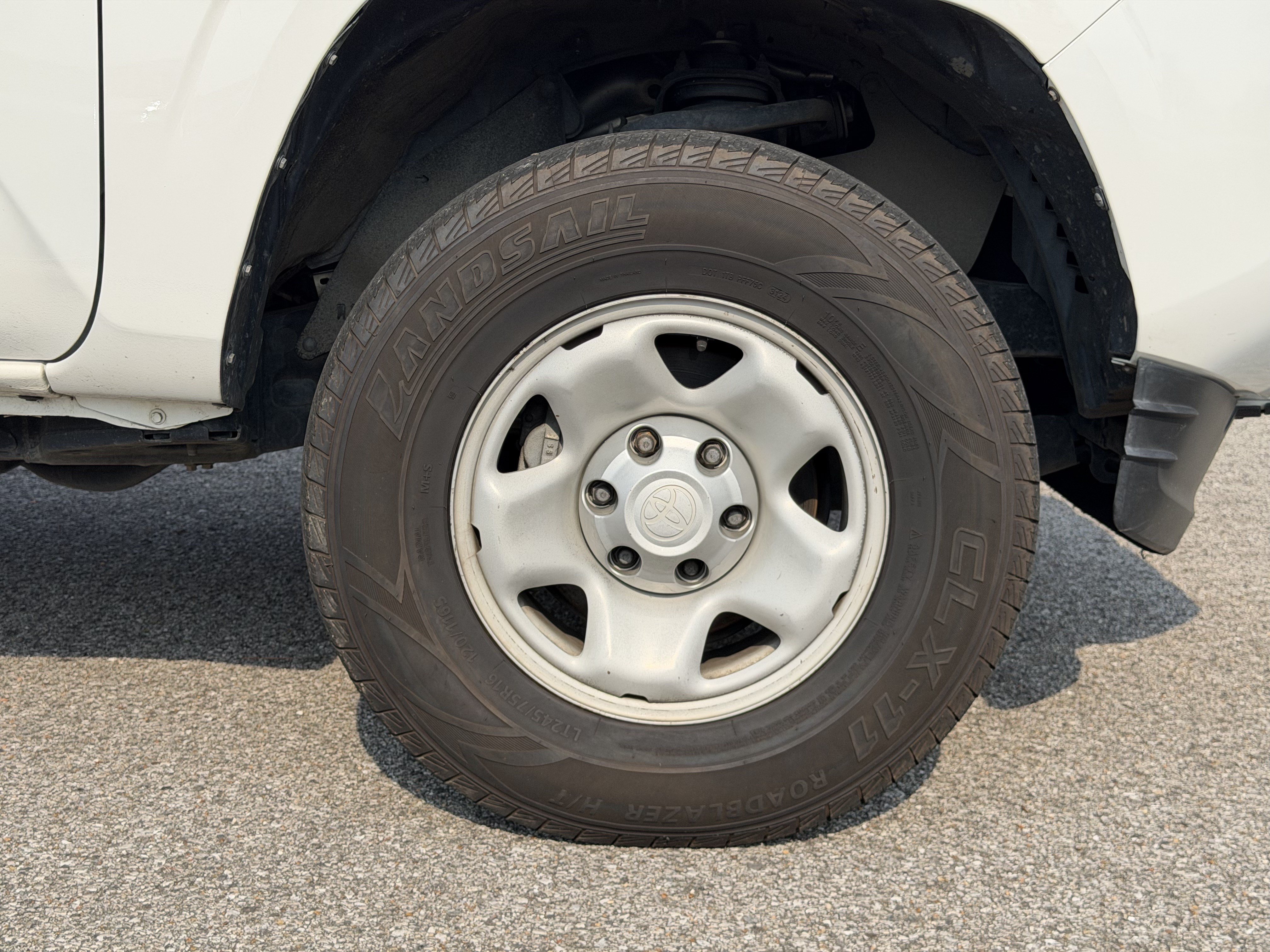 Used 2021 Toyota Tacoma SR w/ SR Convenience Package RWD image 13