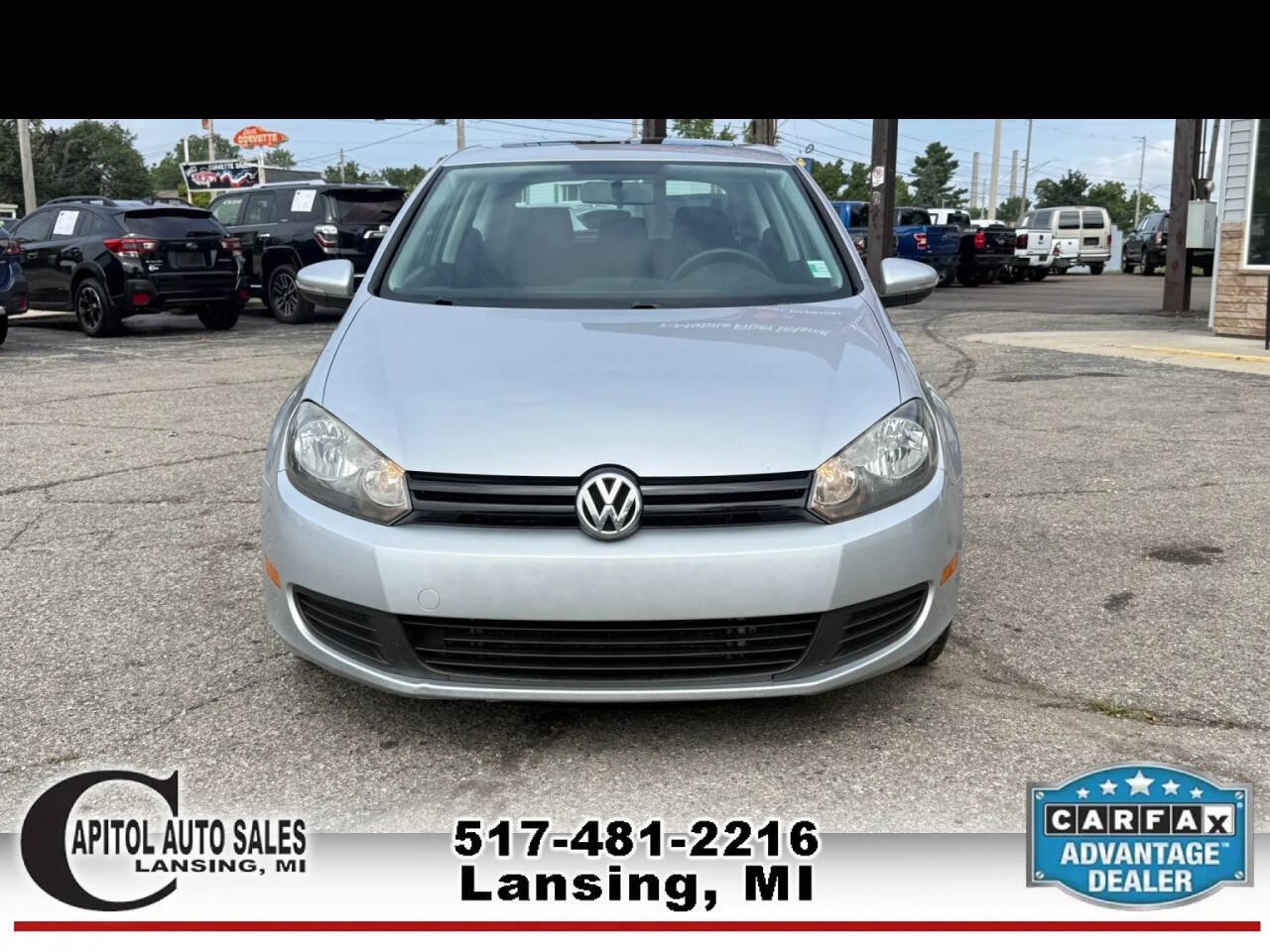 Used 2012 Volkswagen Golf 2-Door FWD image 3