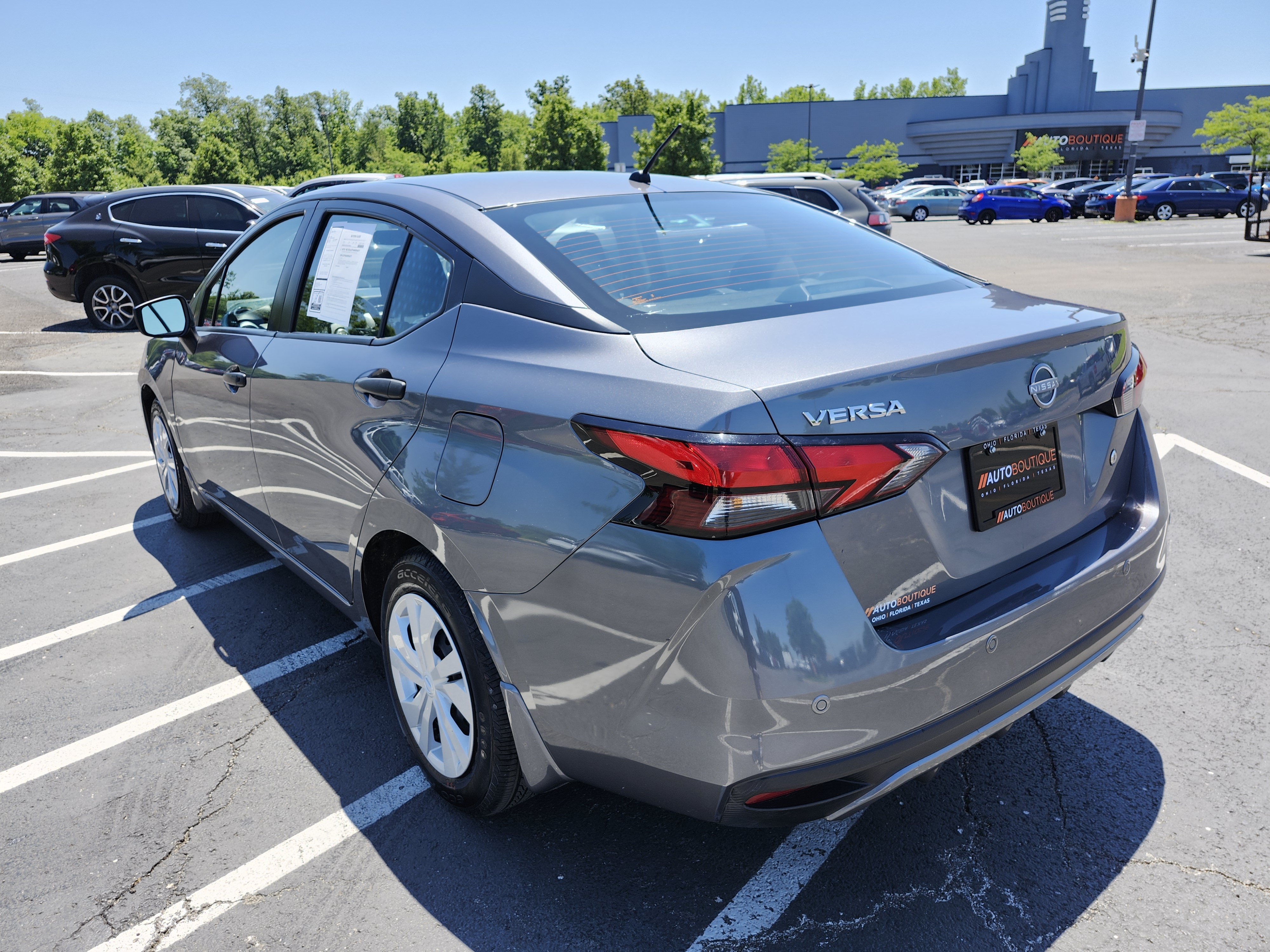 Used 2023 Nissan Versa S w/ Trunk Package FWD image 13
