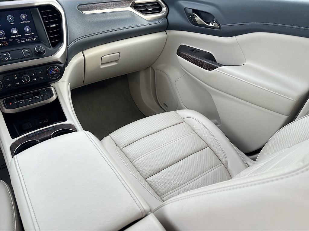 Used 2020 GMC Acadia Denali w/ Technology Package image 25