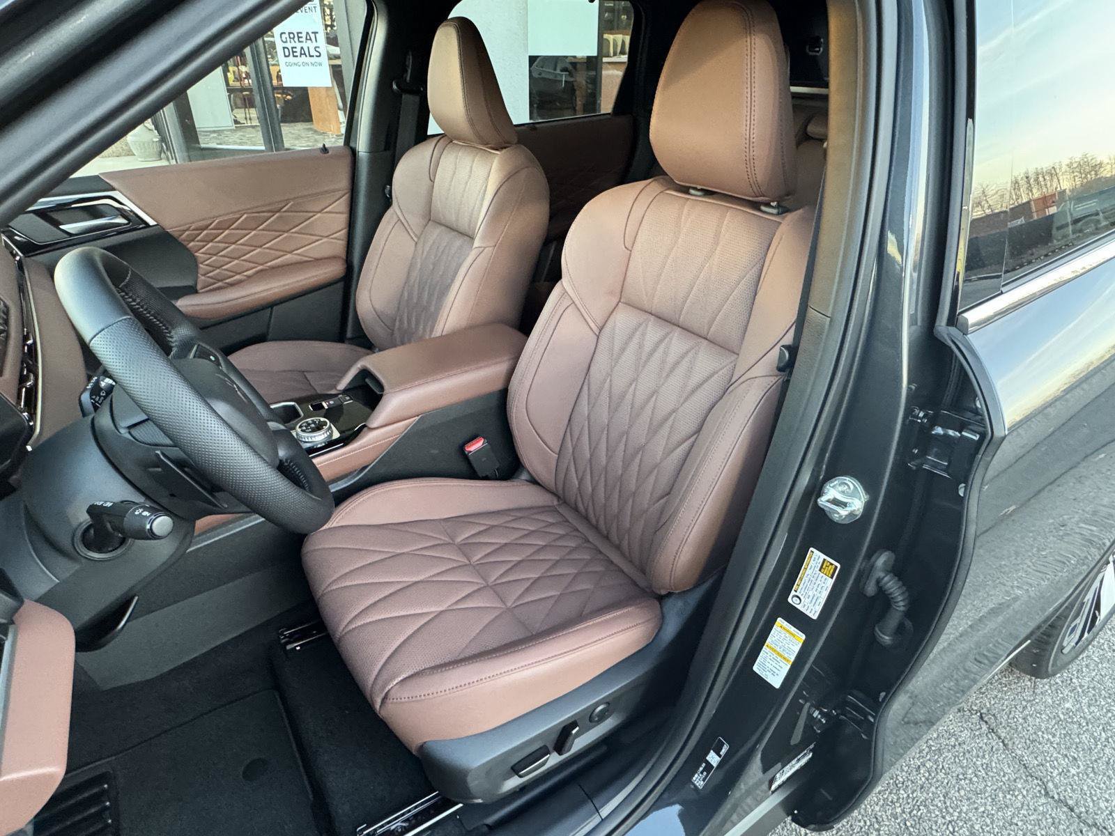 New 2026 Mitsubishi Outlander SEL FWD image 18