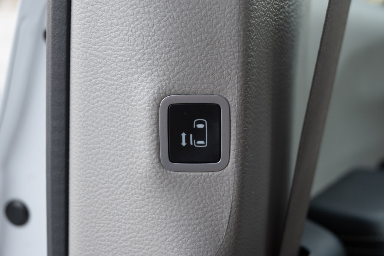 Used 2024 Chrysler Pacifica Touring-L image 20