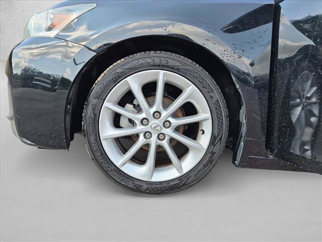 Used 2013 Lexus CT 200h w/ Premium Pkg w/Backup Camera FWD image 9