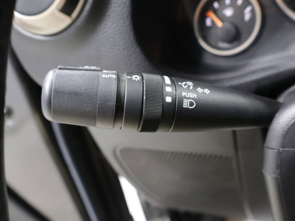 Used 2016 Jeep Wrangler Unlimited Sahara AWD/4WD image 32