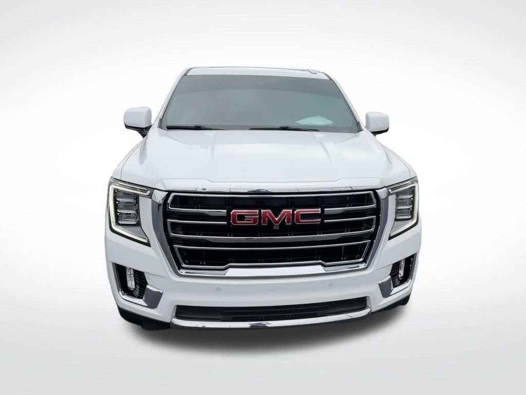 Used 2023 GMC Yukon XL SLT w/ SLT Premium Package AWD/4WD image 4