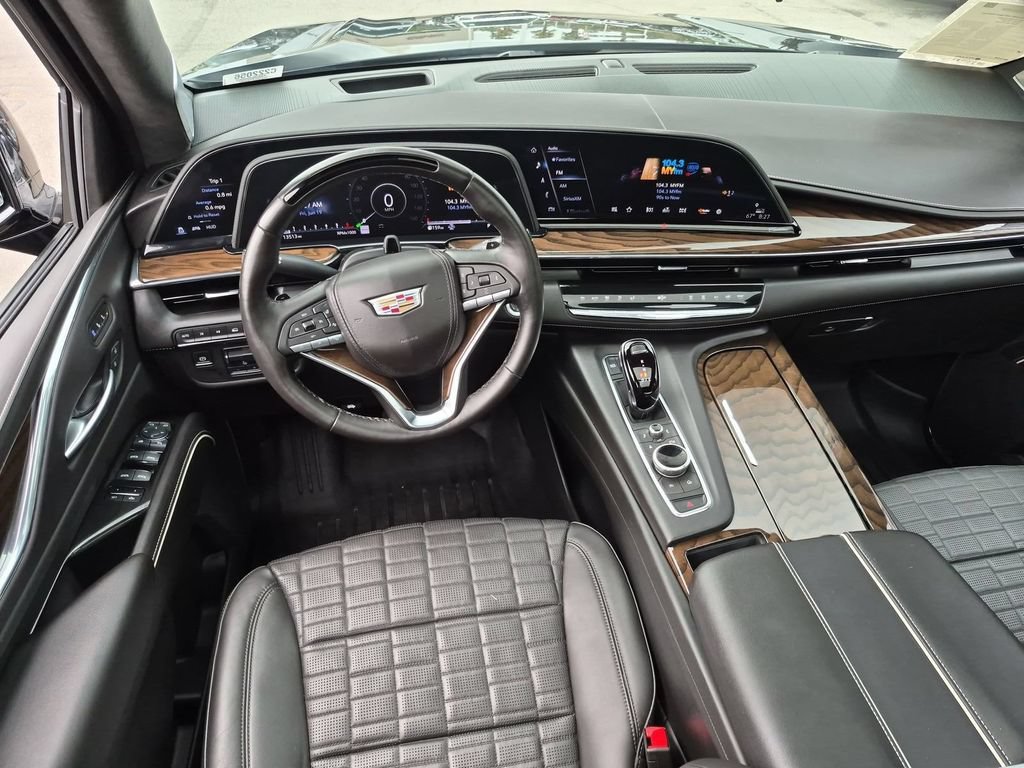 Used 2024 Cadillac Escalade Sport Platinum w/ LPO, ONYX Package AWD/4WD image 13
