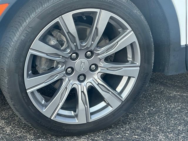 Used 2021 Cadillac XT4 Premium Luxury AWD/4WD image 9