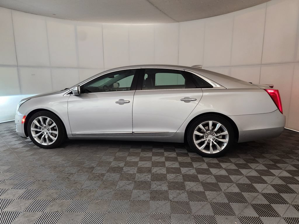Used 2017 Cadillac XTS Luxury w/ Driver Awareness Package FWD image 4