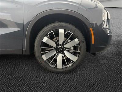 New 2026 Mitsubishi Outlander SE AWD/4WD image 11