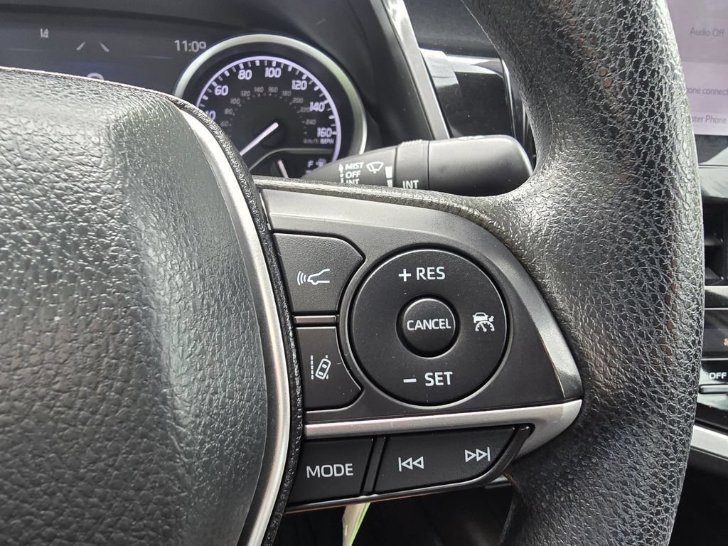 Used 2023 Toyota Camry LE AWD/4WD image 21