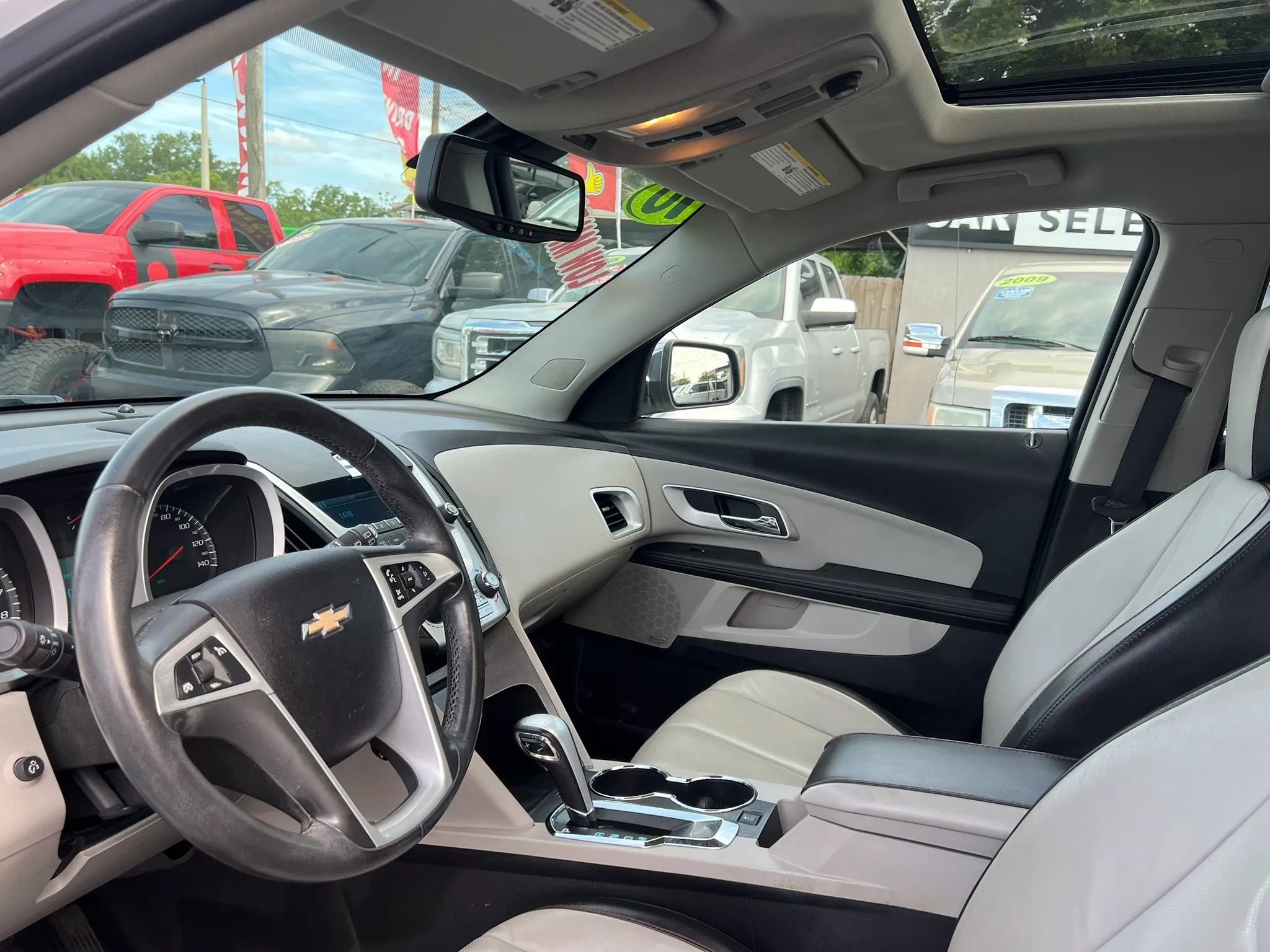 Used 2010 Chevrolet Equinox LTZ image 10