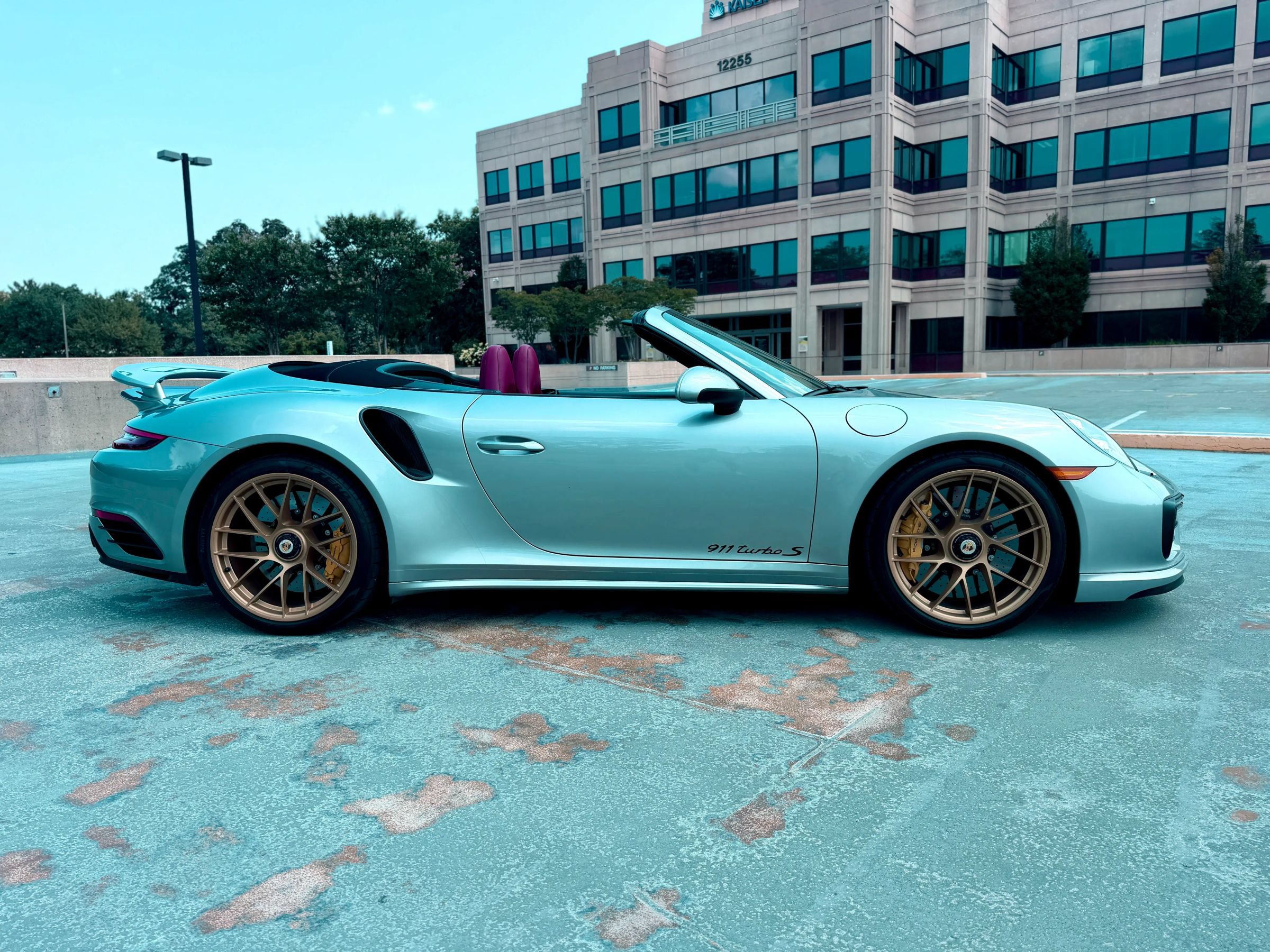 Used 2017 Porsche 911 Turbo S AWD/4WD image 9