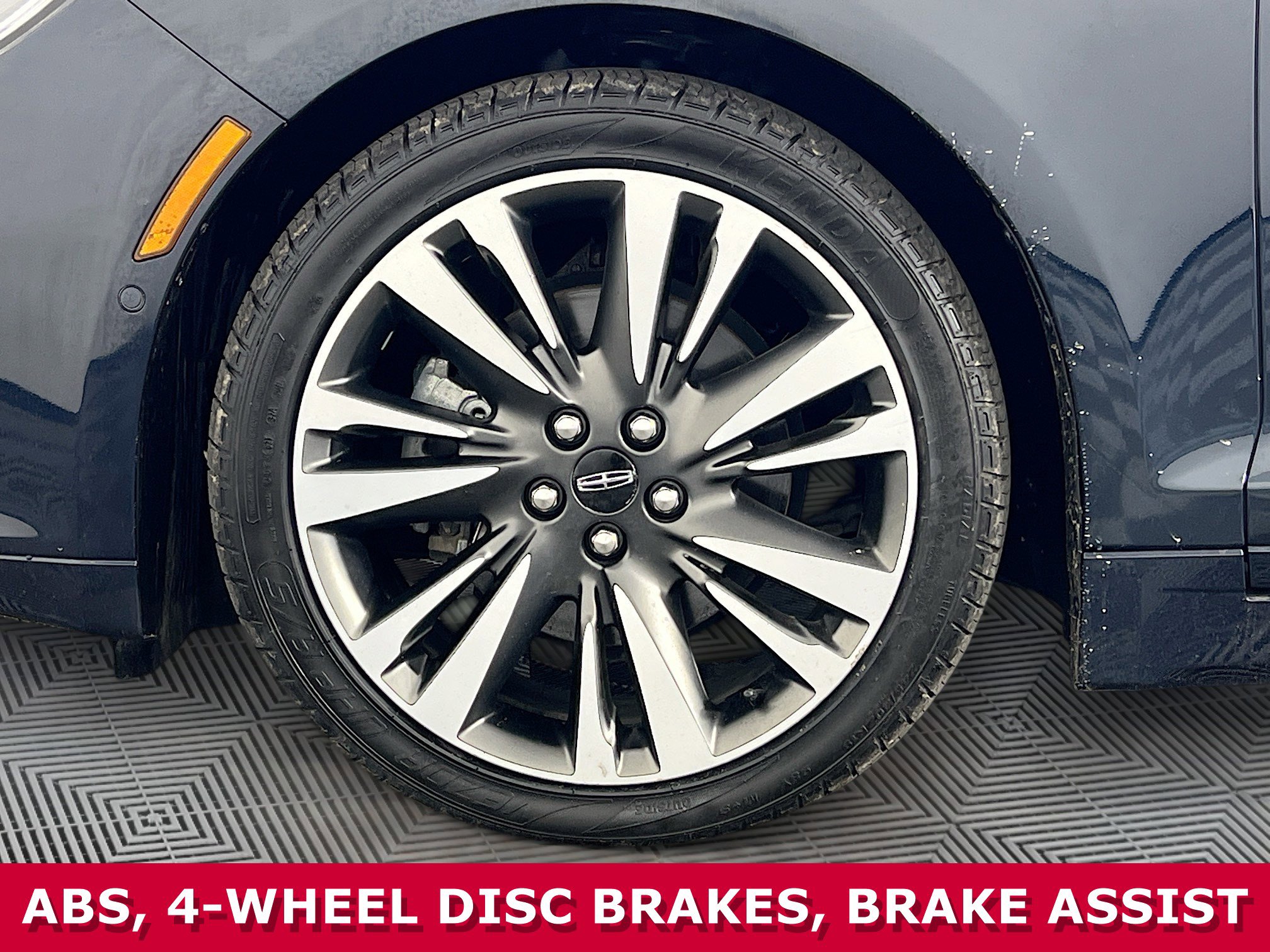 Used 2020 Lincoln MKZ Reserve w/ Elements Package image 36