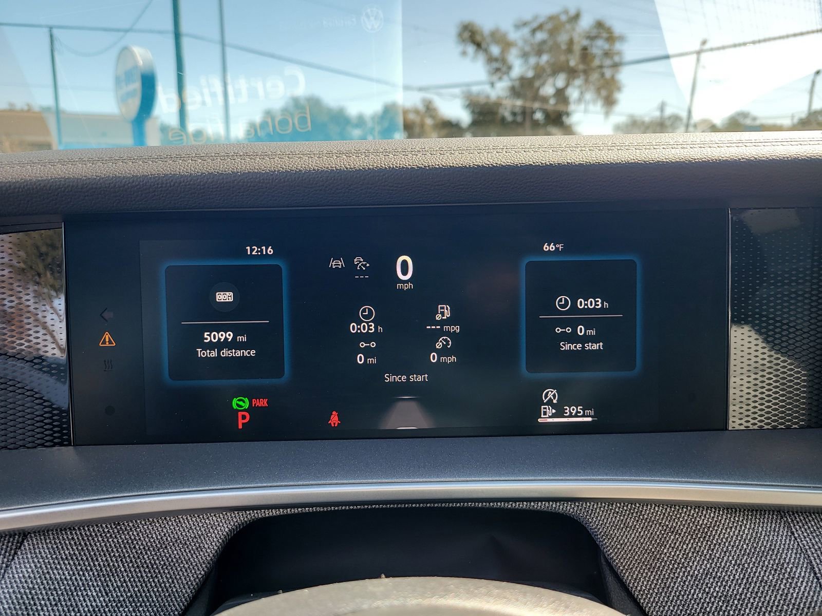 Certified 2025 Volkswagen Tiguan S image 30