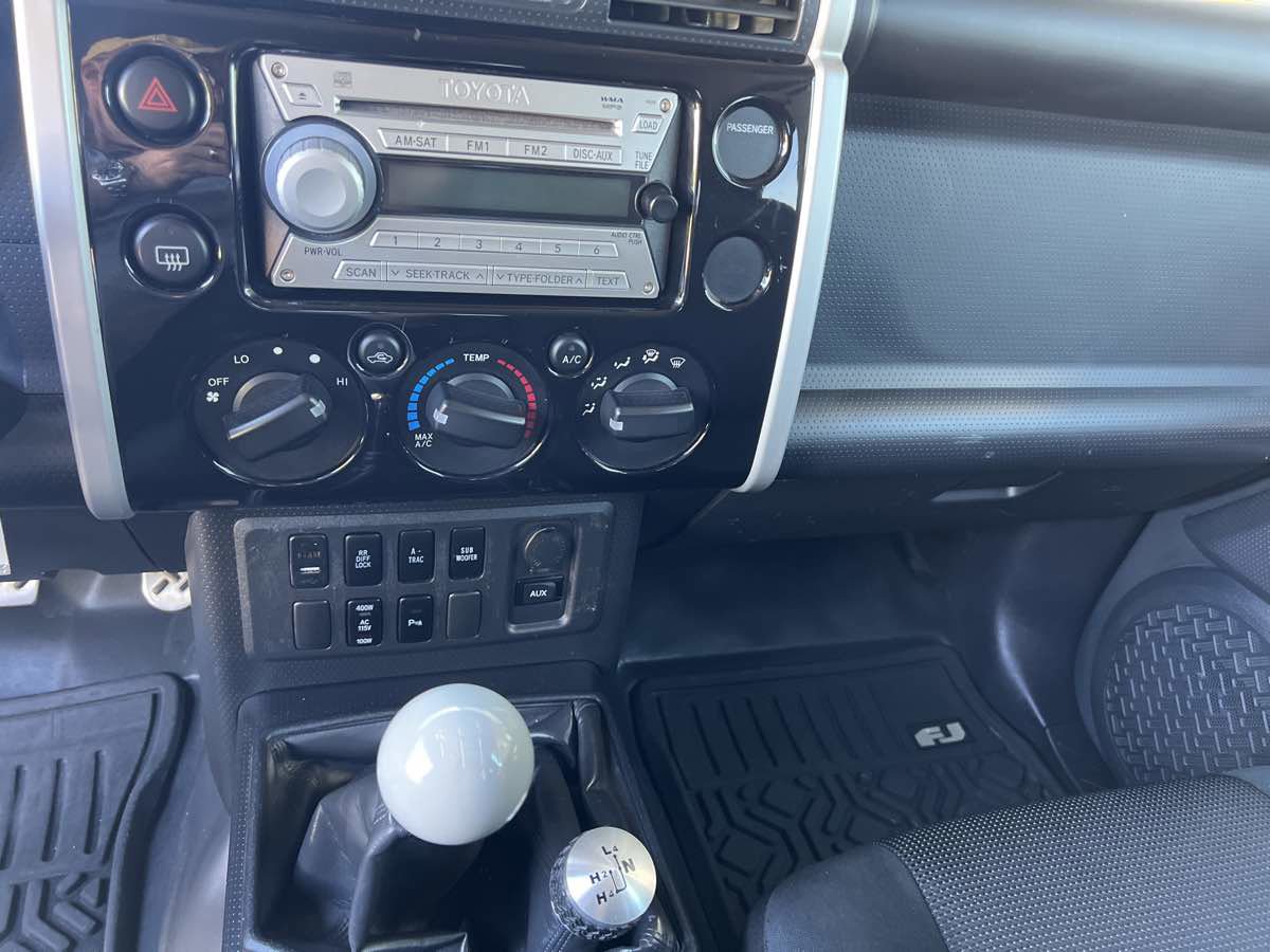 Used 2008 Toyota FJ Cruiser 4WD image 16
