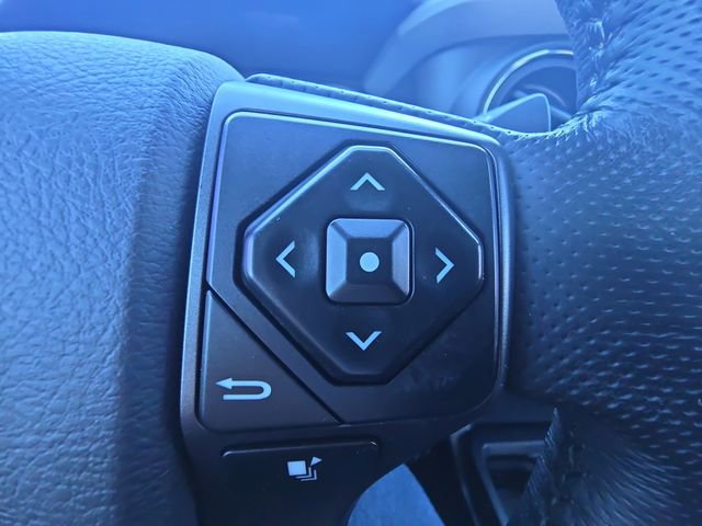 Used 2019 Toyota Tacoma TRD Off-Road image 17