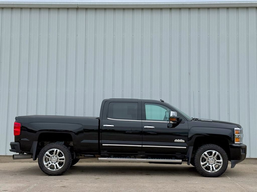 Used 2015 Chevrolet Silverado 2500 High Country w/ Duramax Plus Package AWD/4WD image 7