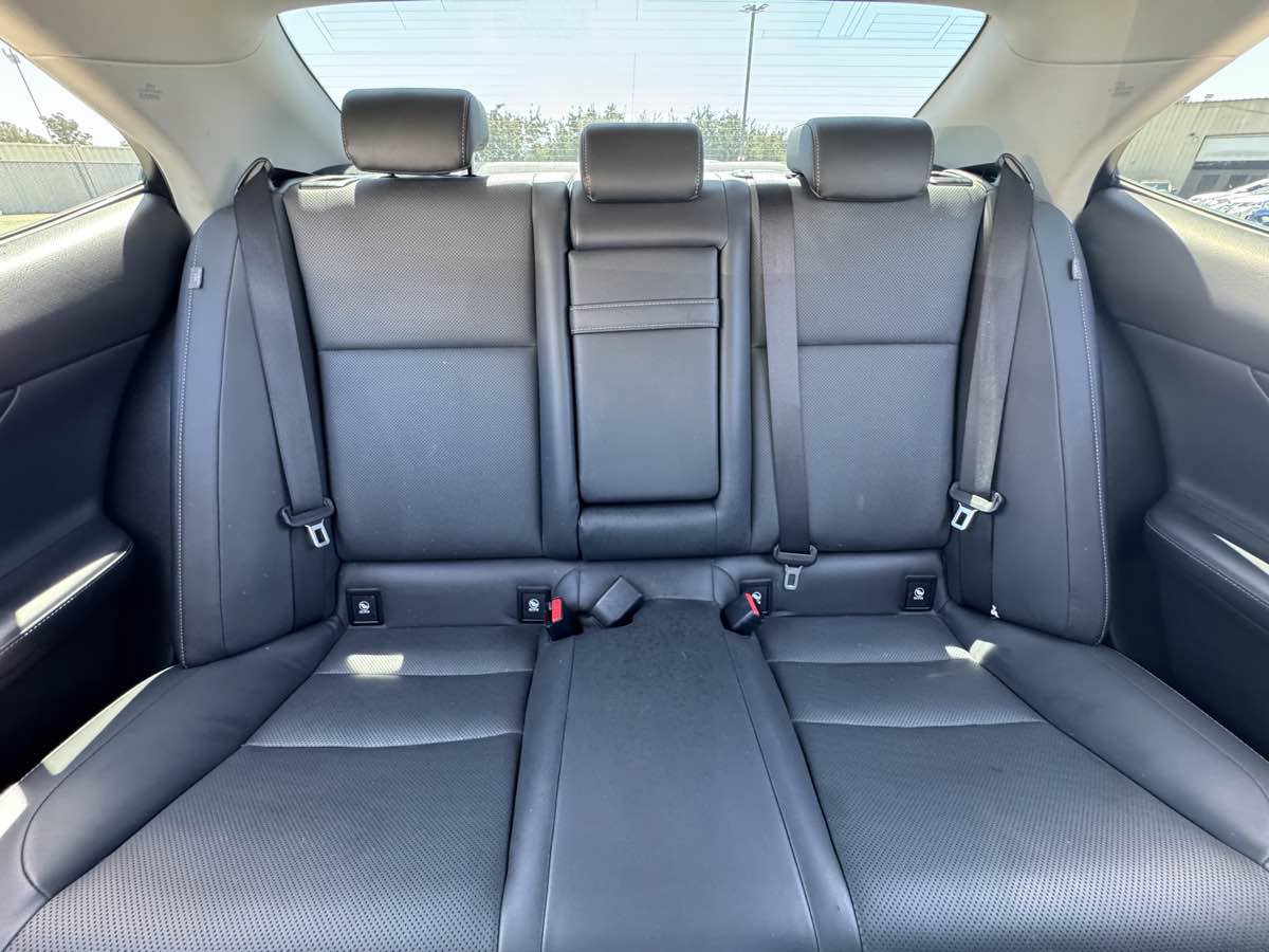Used 2014 Lexus IS 250 w/ Navigation Package RWD image 38