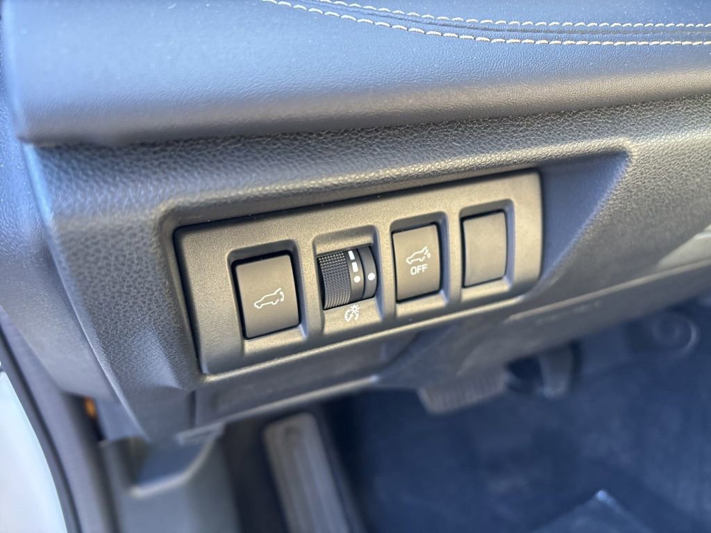 Certified 2025 Subaru Outback Limited image 22